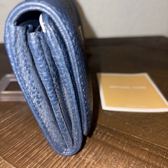 Michael Kors Dark Blue Leather Wallet with Gold Logo - Picture 4 of 6